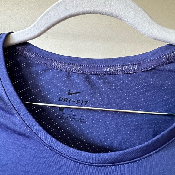Nike Pro Dri Fit Purple Running Top Size Small - Picture 3 of 4